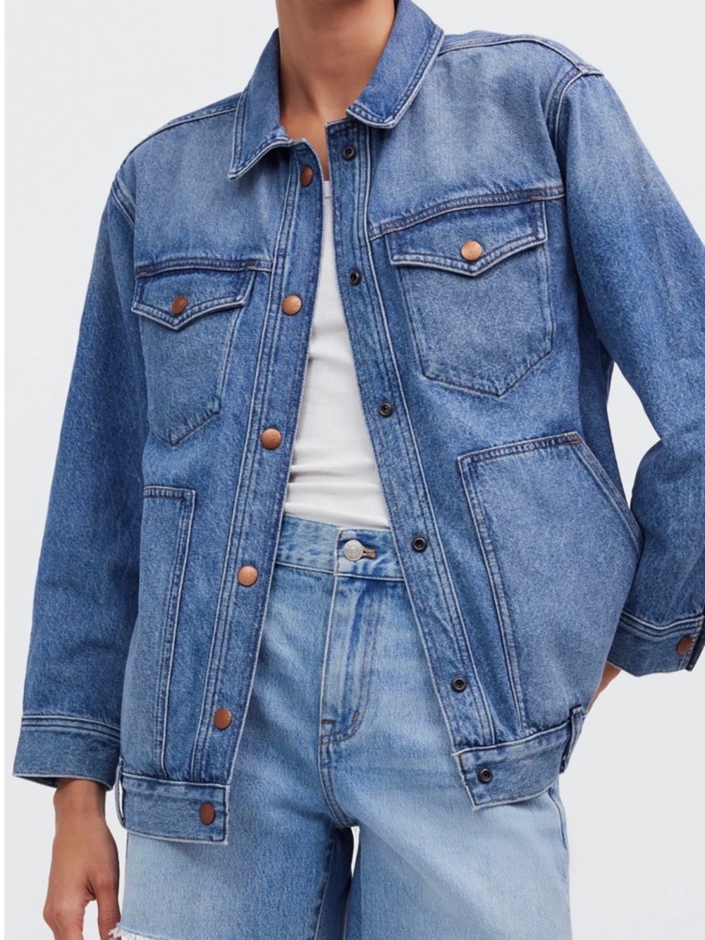 Madewell Oversized Trucker Denim Jacket - Women - Picture 3 of 6